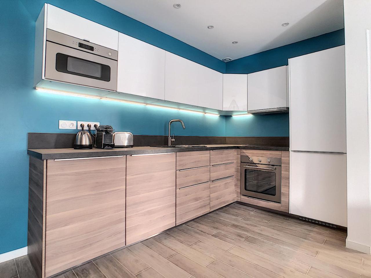Apartment Charming Family 2br - Prime Location, Walk To & Shopping - Totolulu Charming Cheminee